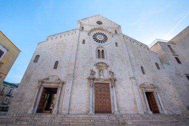 Bari, Puglia, İtalya - 23 Şubat 2019: Bari Katedrali (İtalyanca: Duomo di Bari or Chiesa Basilica Cattedrale Metropolitana di San Sabino) Apulia Bölgesi