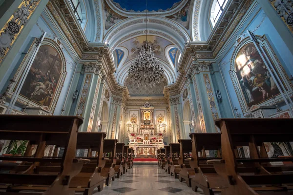 意大利普里利亚巴里 2019年2月23日 卡梅尔山 Chiesa Santa Maria Del Carmine 圣玛丽教堂内部 — 图库照片