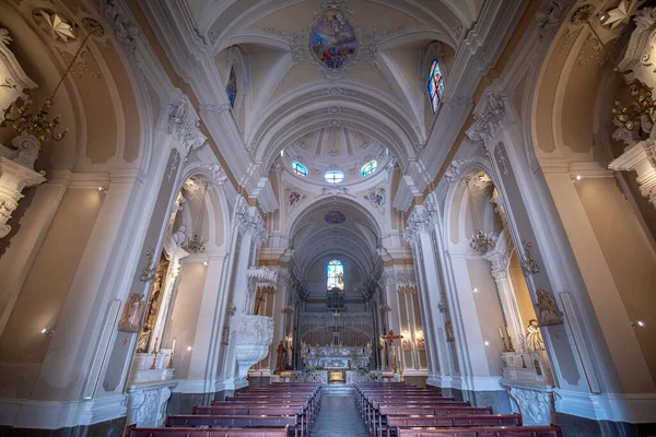 Остуни Италия 2020 Интерьер Церкви Стиле Барокко Chiesa San Francesco — стоковое фото