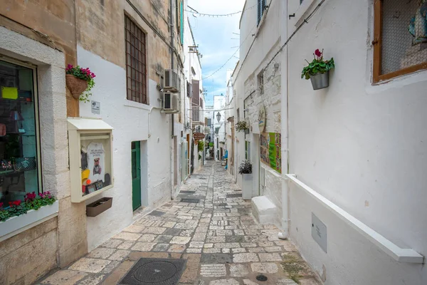 Ostuni Apulien Italien 2020 Eine Straßenansicht Der Altstadt Provinz Brindisi — Stockfoto