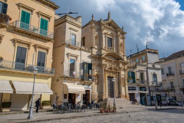 LECCE, Puglia, İtalya - 08 Mart 2019: Santa Maria della Grazia Kilisesi (Chiesa) Sant 'Oronzo Meydanı' nda (Piazza). Apulia