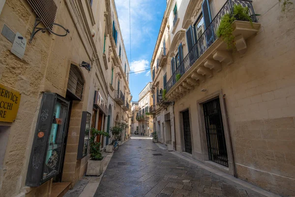Lecce Puglia Włochy Marca 2019 Średniowieczna Ulica Historyczne Centrum Starego — Zdjęcie stockowe