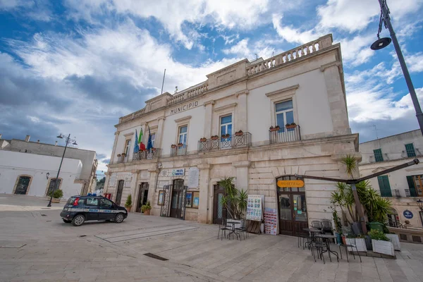 Alberobello Puglia Italia Marzo 2019 Plaza Fachada Del Ayuntamiento Municipio — Foto de Stock