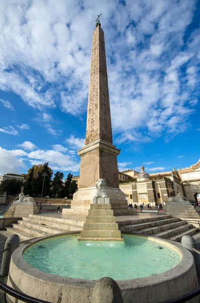 Rzym Włochy Stycznia 2018 Obelisk Piazza Del Popolo Fontana Dei — Zdjęcie stockowe