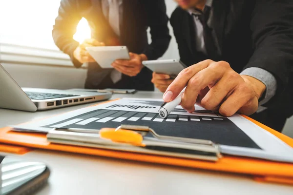 Presentación Reunión Negocios Proyecto Trabajo Del Empresario Mano Computadora Tableta — Foto de Stock