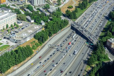 Seattle, Washington State, ABD geçiş Interstate 5 trafik havadan görünümü.