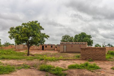 Doğu banliyö bölgesi Ouagadougou, Burkina Faso, evlerde.