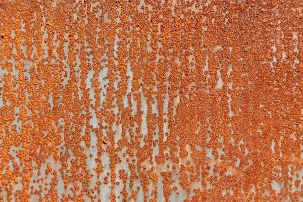 Φωτεινή σκουριασμένη φόντο σιδήρου με σαφή κατακόρυφα σημάδια βροχής — Φωτογραφία Αρχείου