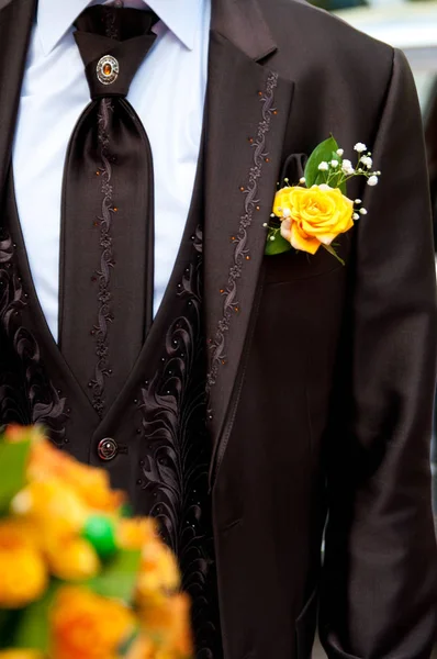 Adam düğün elbise andpink çiçek