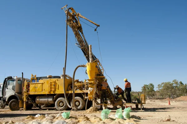 Poszukiwania Wiercenia Ten Outback — Zdjęcie stockowe