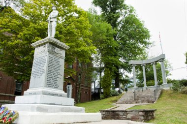 Lunenburg, Kanada - 14 Ağustos 2016: büyük savaş anıtı kahramanlar onur anısına