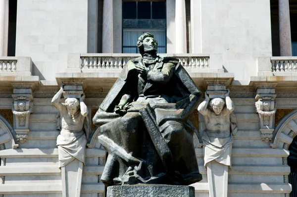 Almeida Garrett Statue Porto Portugal — Stockfoto
