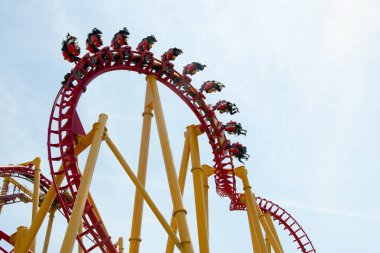 Eğlence Parkı içinde heyecan verici Roller Coaster