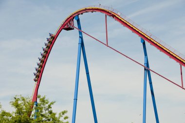 Eğlence Parkı içinde heyecan verici Roller Coaster