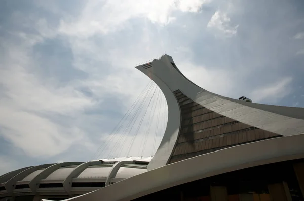 モントリオール カナダ 2015 オリンピック スタジアム 1976 夏ゲームために建てられました 二番目に大きい競技場はカナダの収容 します — ストック写真