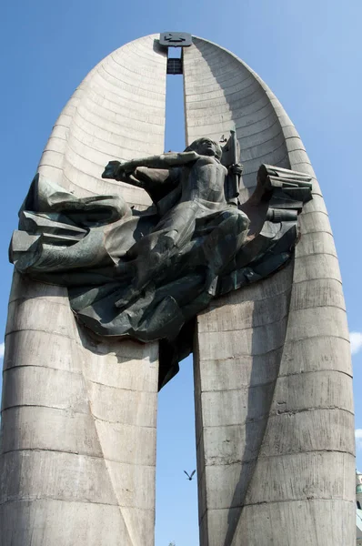 Памятник Революции Ржешов Польша — стоковое фото