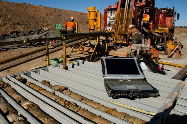 Jeoloji Core dizüstü bilgisayarda günlüğe kaydetme