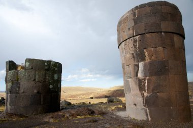 Sillustani mezarlığı - Peru