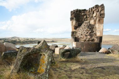 Sillustani mezarlığı - Peru