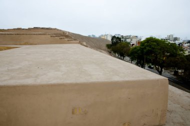 Huaca Pucllana - Lima - Peru