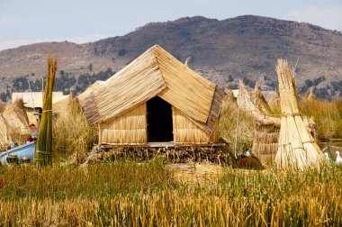 Uros Adaları - Titikaka Gölü - Peru