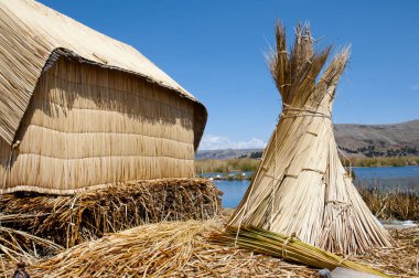 Uros Adaları - Titikaka Gölü - Peru