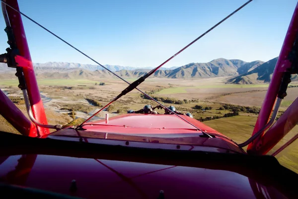 Red Biplane Новая Зеландия — стоковое фото