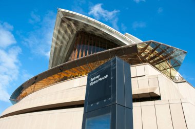 Sydney, Avustralya - 4 Nisan 2018: İkonik Opera evde Circular Quay