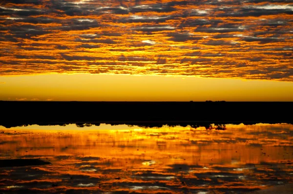 Colorido Cirrostratus Puesta Sol Outback —  Fotos de Stock