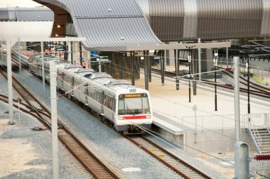 Perth Stadyumu tren hattı - Avustralya