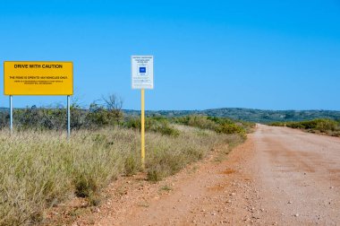 Uyarı işareti 4 x 4 Araçlar