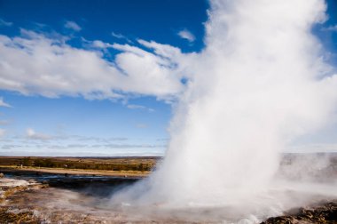 Büyük Geysir - İzlanda