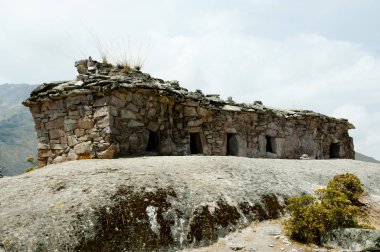 Chullpa mezar binalar - Peru