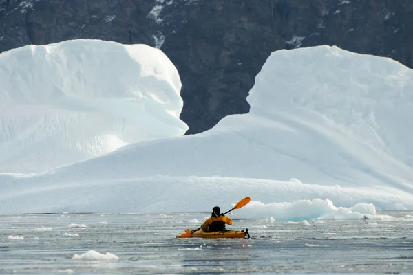 Kayak Nell Artico Groenlandia — Foto Stock