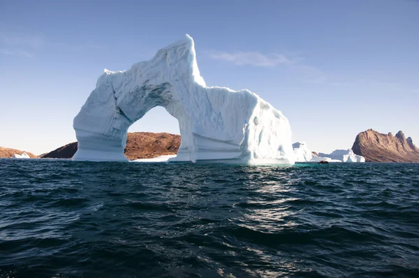 Зруйнованою Айсберг Арктиці Гренландія — стокове фото