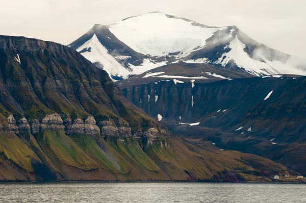 Montagnes Spitsbergen Svalbard Norvège — Photo