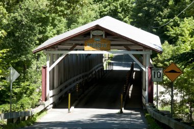 Powerscourt Kapalı Köprüsü - Quebec - Kanada