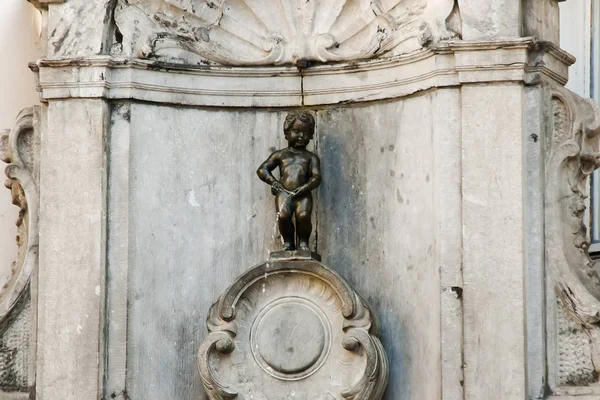 Manneken Pis Брюссель Бельгия — стоковое фото