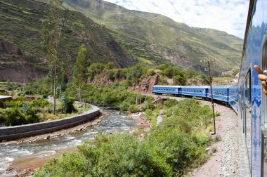 Urubamba Vadisi 'nde Tren Peru