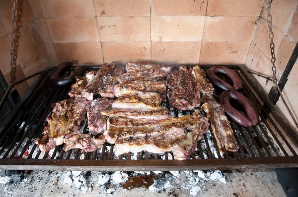 Вкусное Мясо Барбекю Аргентины — стоковое фото