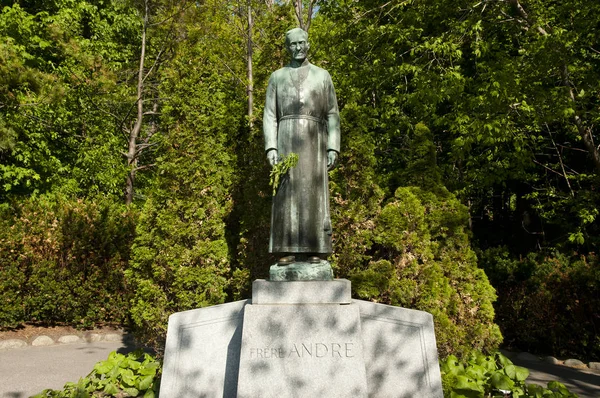 Statue Frère André Oratoire Montréal Canada — Photo