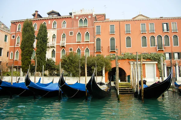 Traditionelle Gondeln Venedig Stadt Italien — Stockfoto