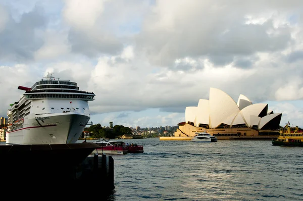 Sydney Australia Kwietnia 2018 Ikony Opery Pasażera Rejs Statek Circular — Zdjęcie stockowe