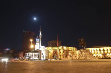 Skanderbeg Meydanı - Tiran - Arnavutluk