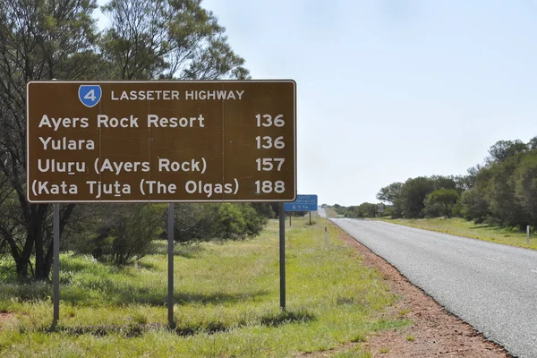Señal Carretera Lasseter Highway Territorio Del Norte Australia — Foto de Stock