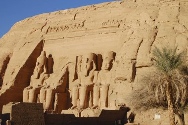 Kral Ramses II - Ebu Simbel Tapınağı - Mısır
