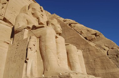 Kral Ramses II - Ebu Simbel Tapınağı - Mısır