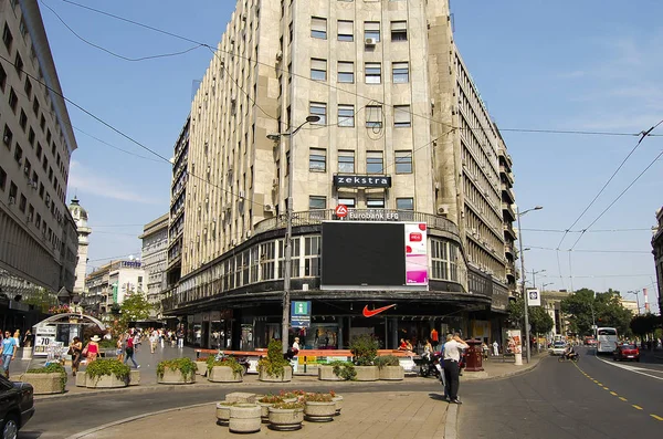 Belgrade Serbia Septiembre 2009 Vida Urbana Edificios Comerciales Capital Serbia — Foto de Stock