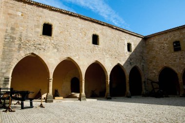 Şato Avlusu - Mora de Rubielos - İspanya