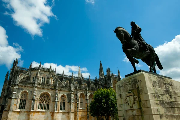 Статуя Нуно Альварес Перейра Batalha Португалія — стокове фото